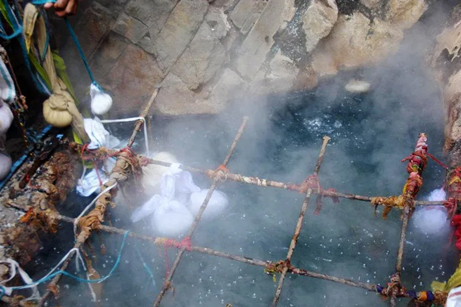 Surya Kund in Yamunotri